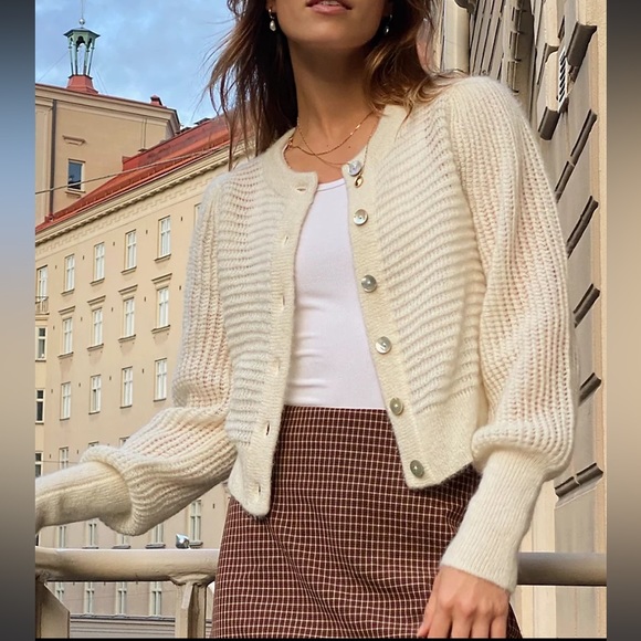 ❗️SOLD❗️Wilfred Alessia Cardigan Size XS - Picture 2 of 9